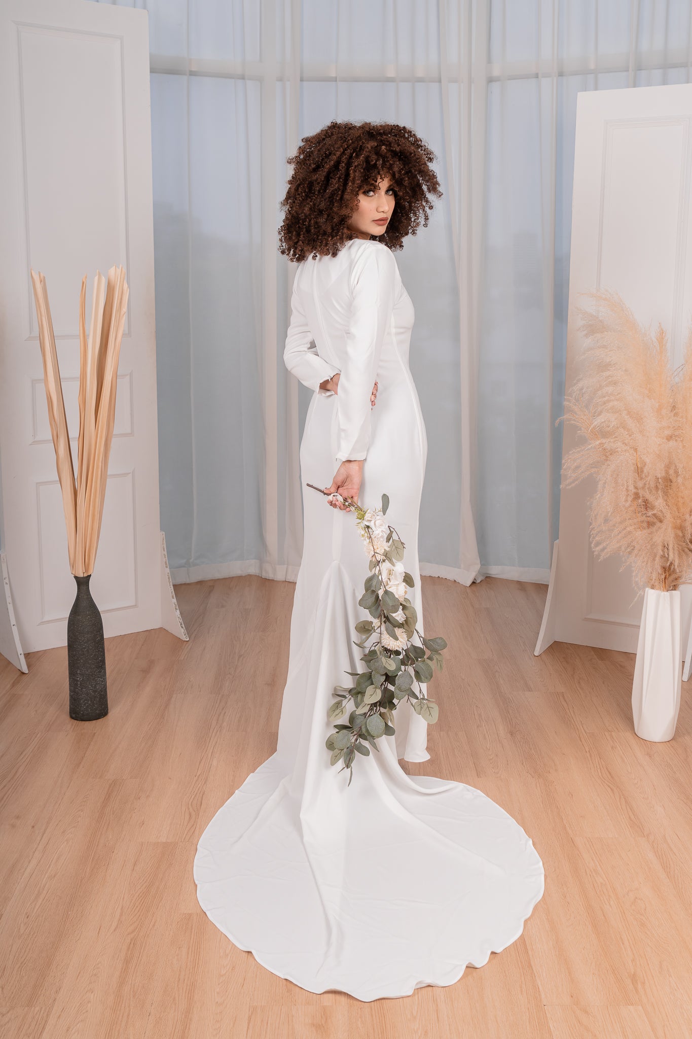 IVORY CREPE